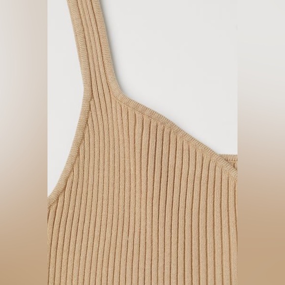 H&M Rib-knit Top NWT - Picture 2 of 3